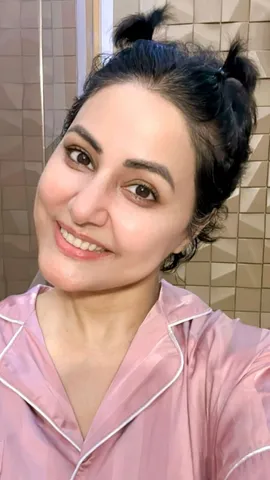 hina khan new hairstyle